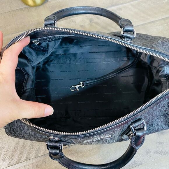 Michael Kors Grayson Large Convertible Satchel Bag Black/Silver - Picture 8 of 9